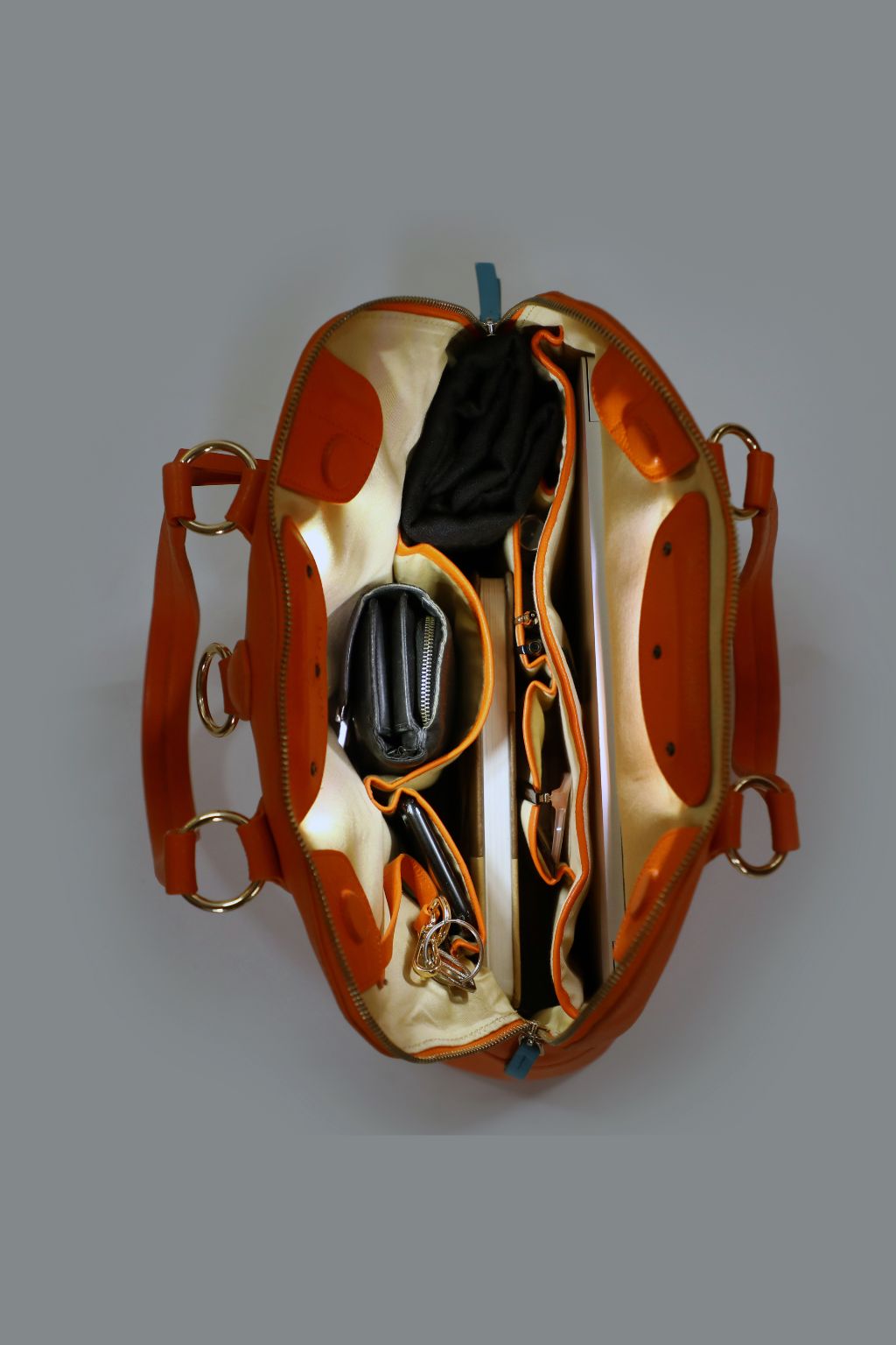 Solene Smart Tote