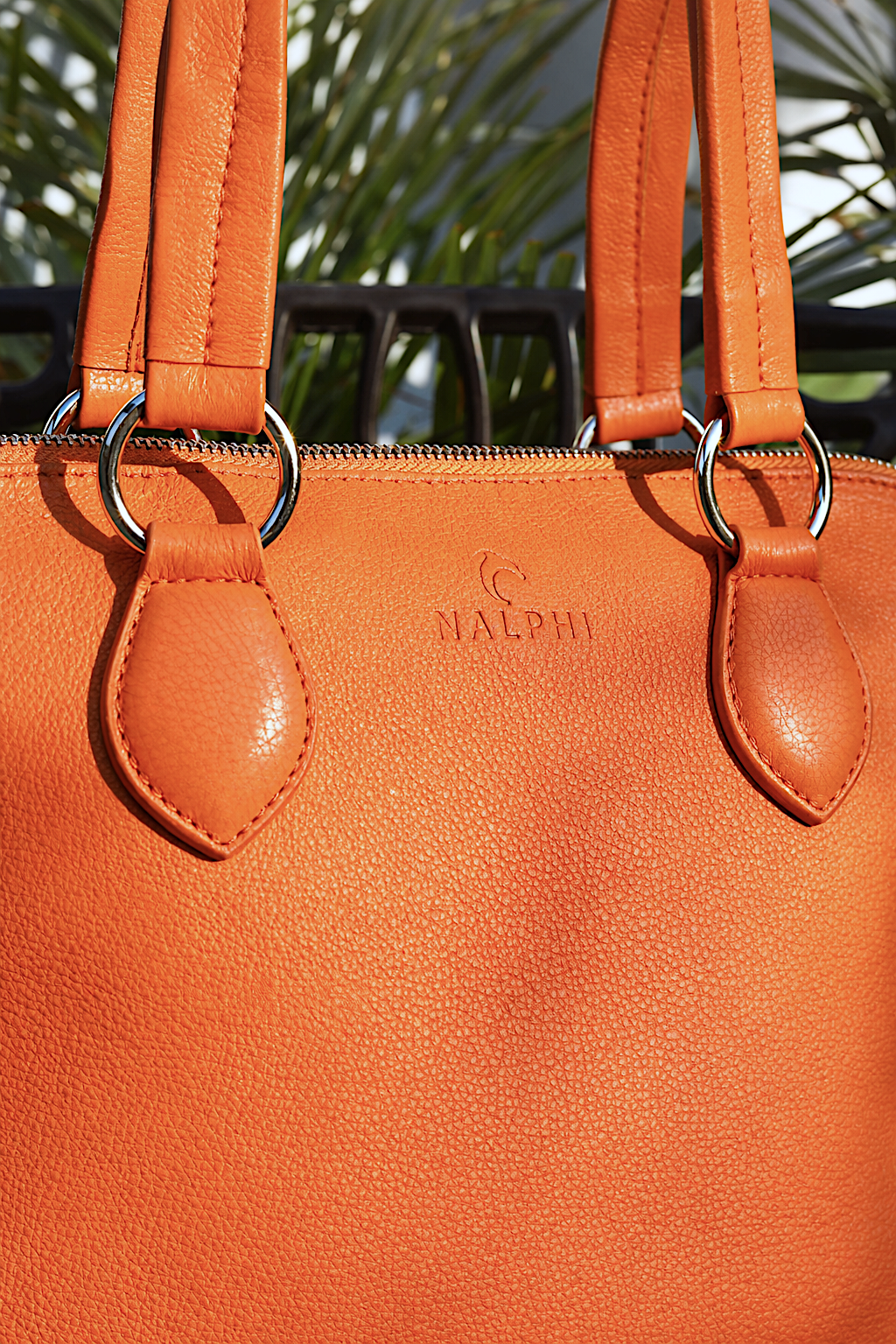 Solene Smart Tote